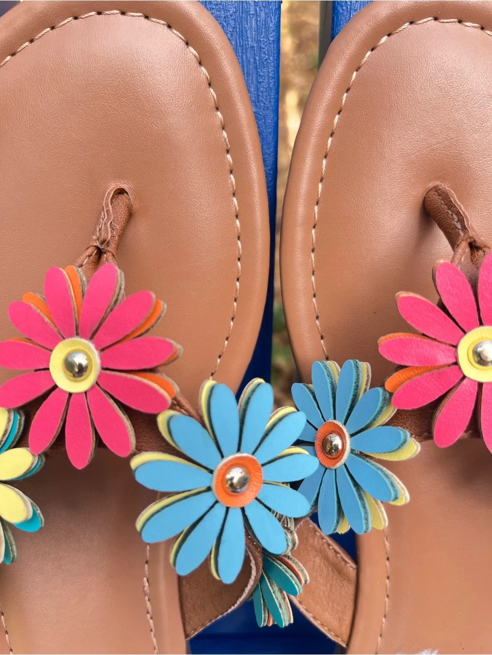 Kate Park Brown Sandals with Multicolor Daisy Accents